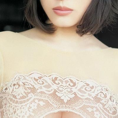 가수겸모델 기시 아스카