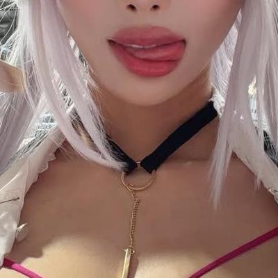 묵직한 코스어누나