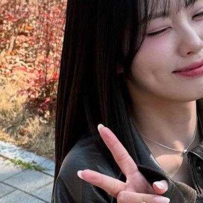 마을의 모범이 되어 상을 받게 된 펭귄.jpg