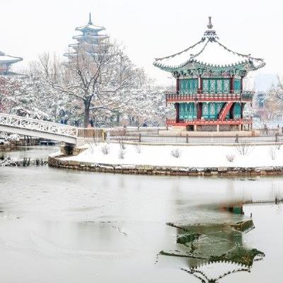 눈 내린 한국 궁궐